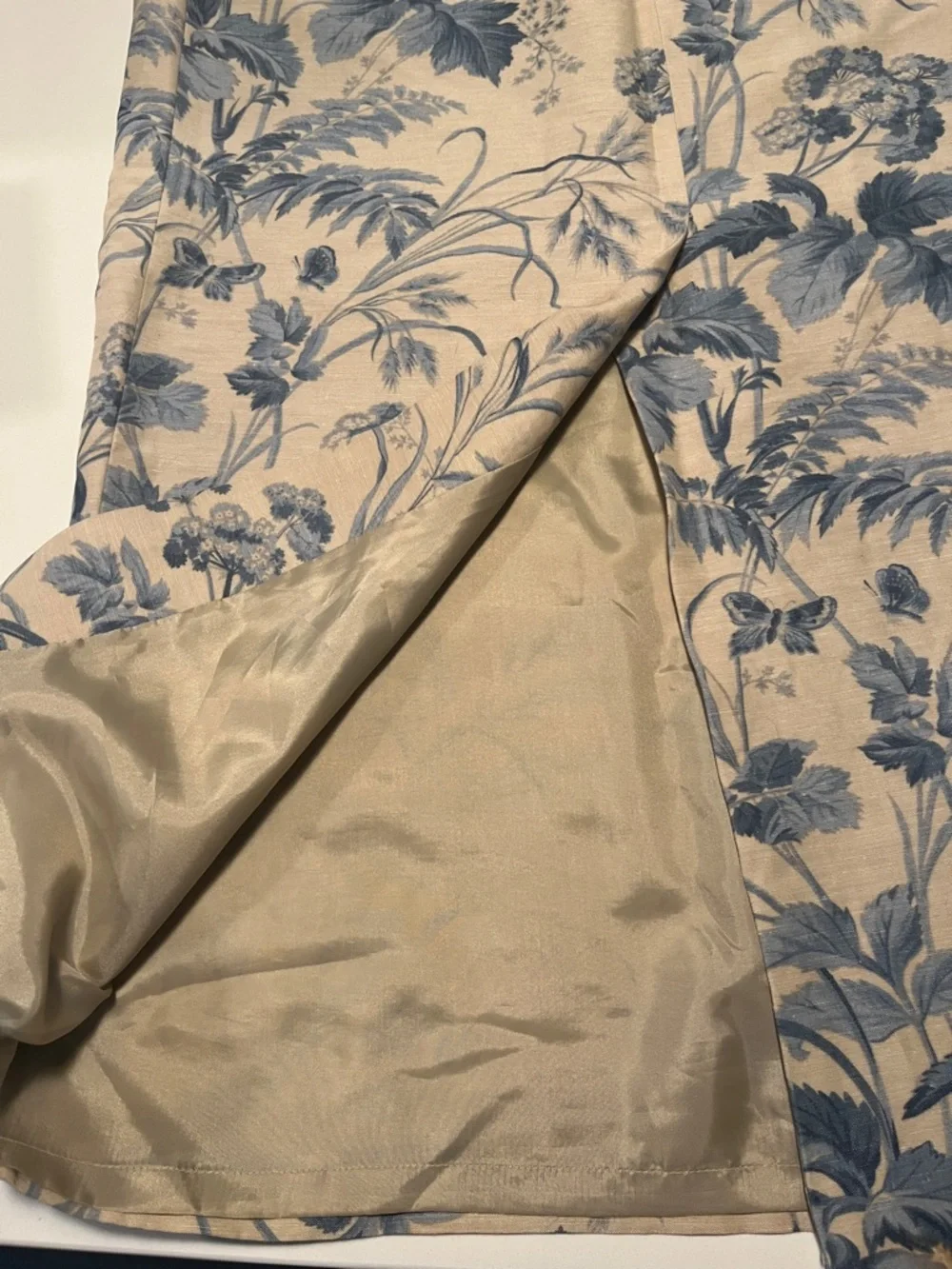 Vintage TALBOTS Silk Linen Floral Skirt with Blue Floral Print - Picture 11 of 12